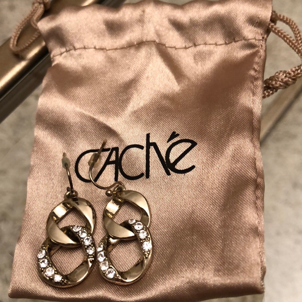 Cache gold drop earrings
